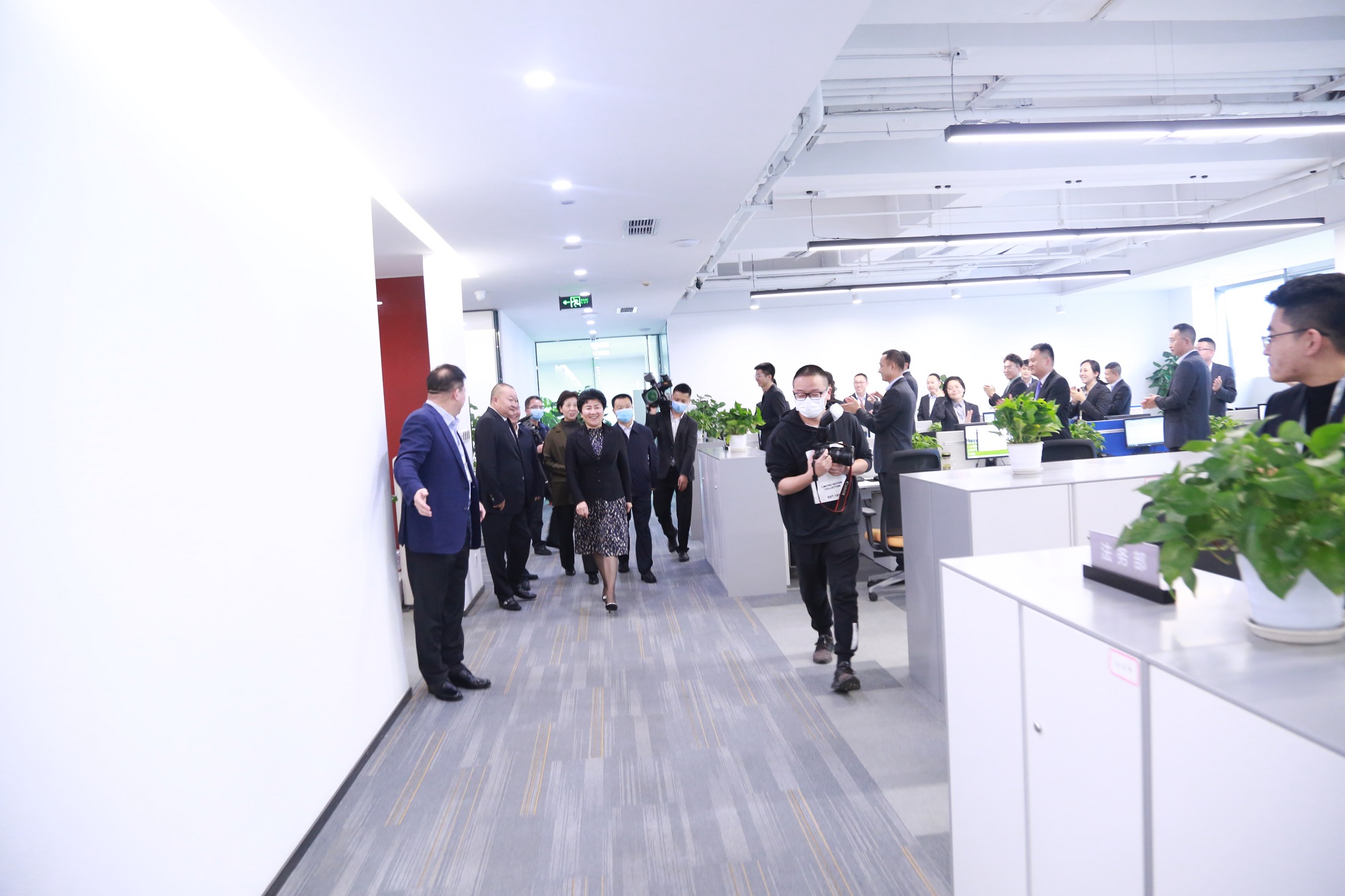 省人大常委會副主任、達州市委書記包惠蒞臨公司視察指導(dǎo)